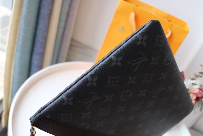 Louis Vuitton Clutch Bags